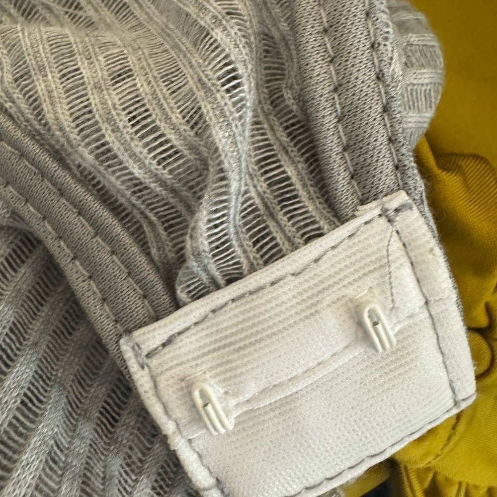 Gray Ribbed Long Sleeve Top - Picture 3 of 6